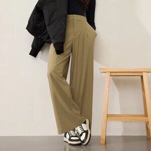 Athleta Pinnacle High Rise Trouser NWT Olive Branch 8